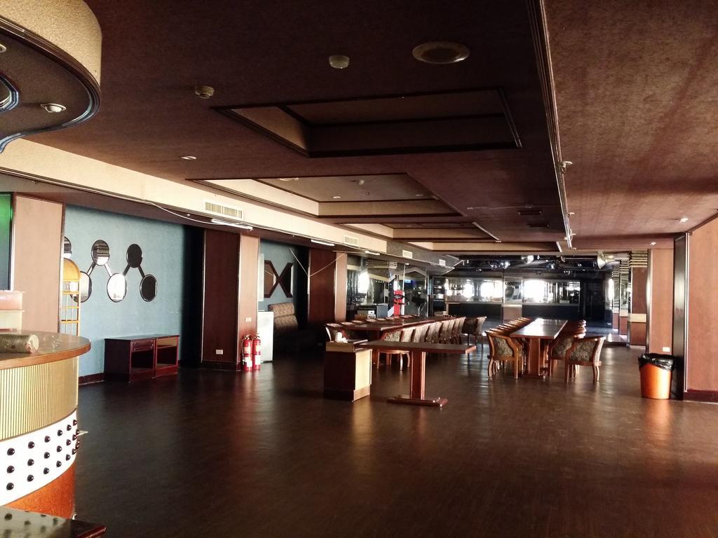 SunWang Hotel Puli Bagian luar foto